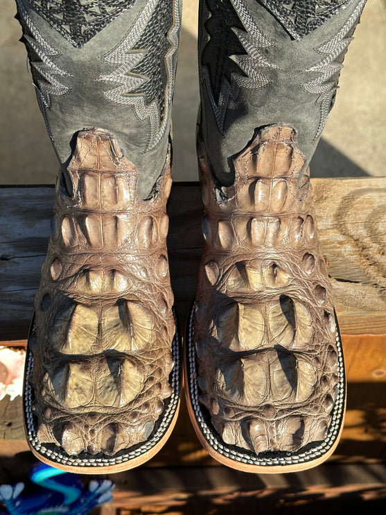 Men’s Exotic American Alligator Cowboy Boot (Grey)